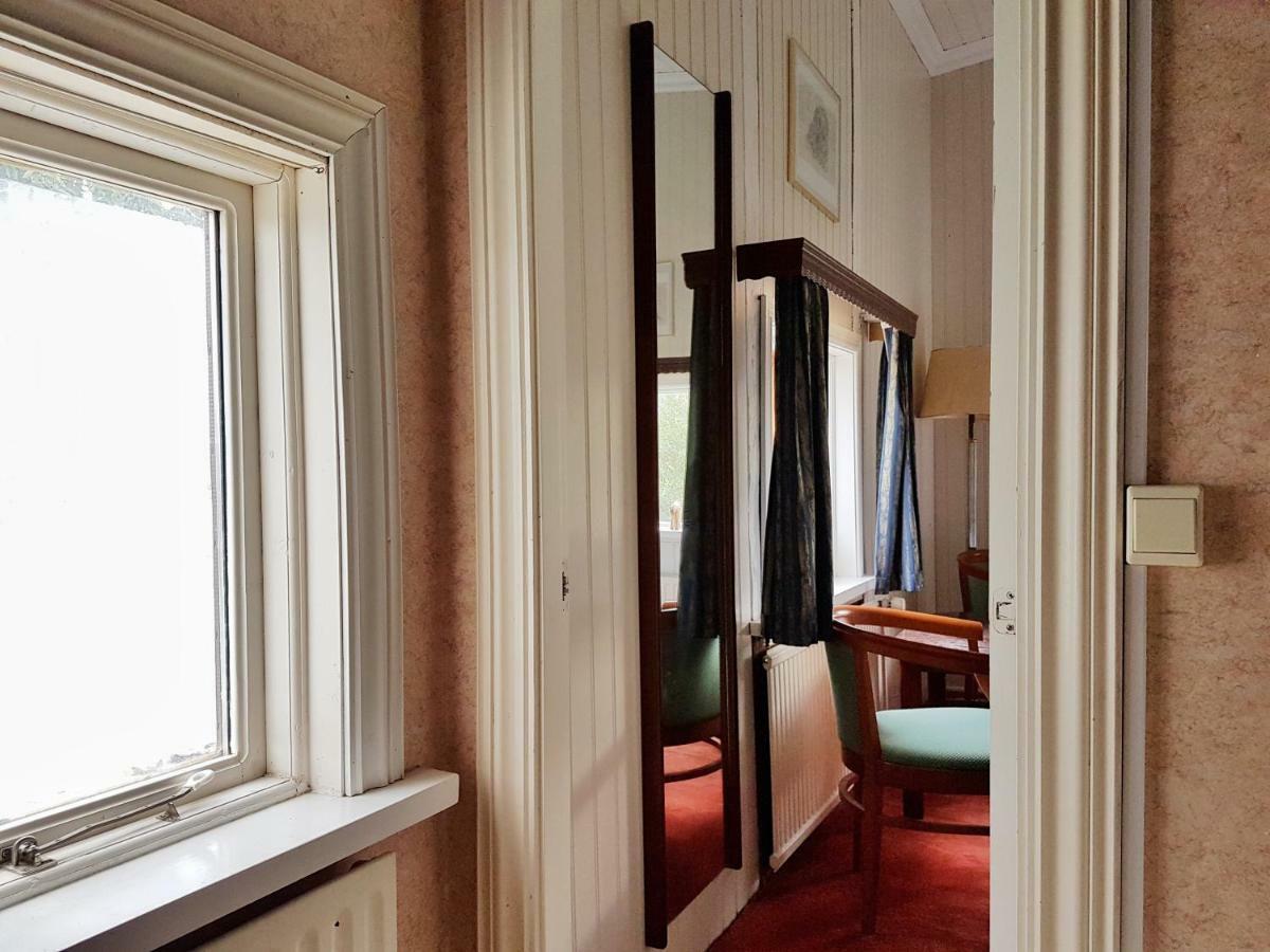 Guesthouse Gamli Baer Хусафедль Экстерьер фото