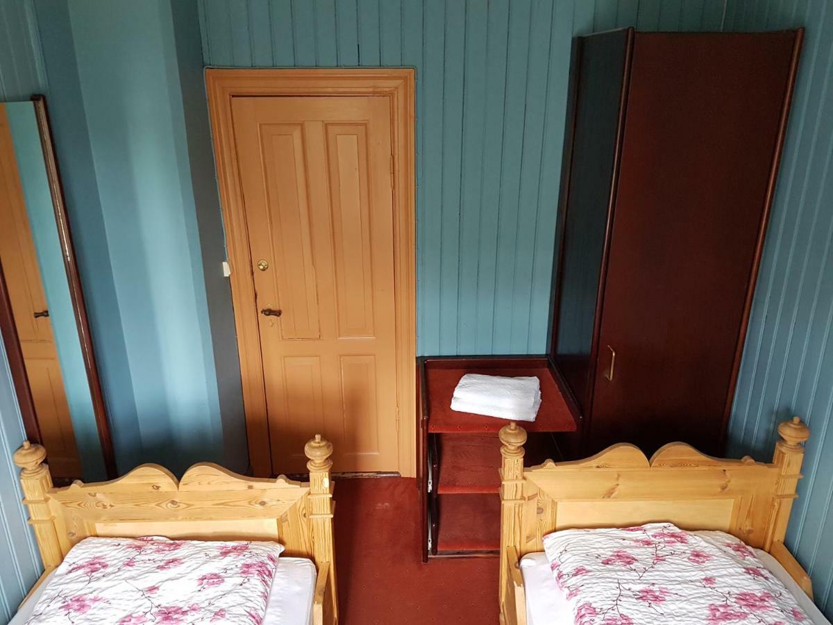 Guesthouse Gamli Baer Хусафедль Экстерьер фото